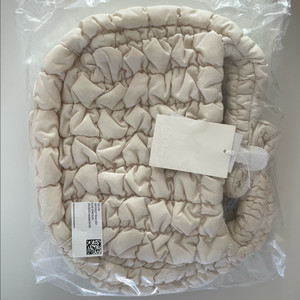 (미개봉) COS 퀼티드 미니백