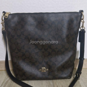 코치 에비더플 숄더 크로스