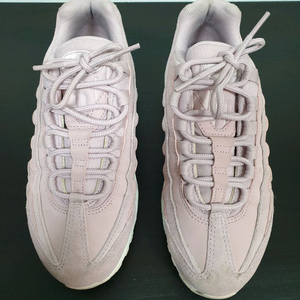 나이키 핑크 에어맥스95 콘트라스트 235사이즈