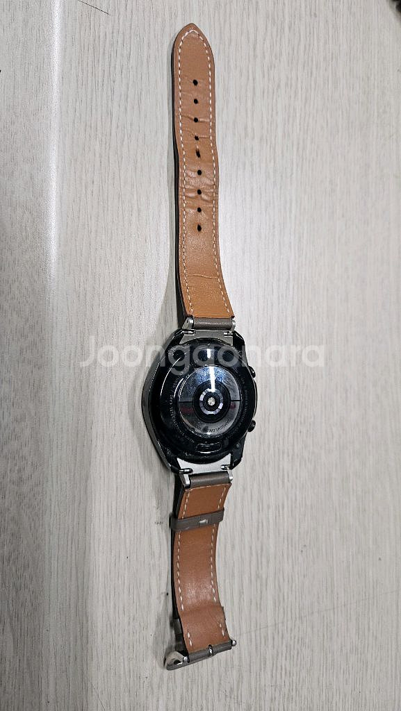 갤럭시 워치3 클래식 47mm--7