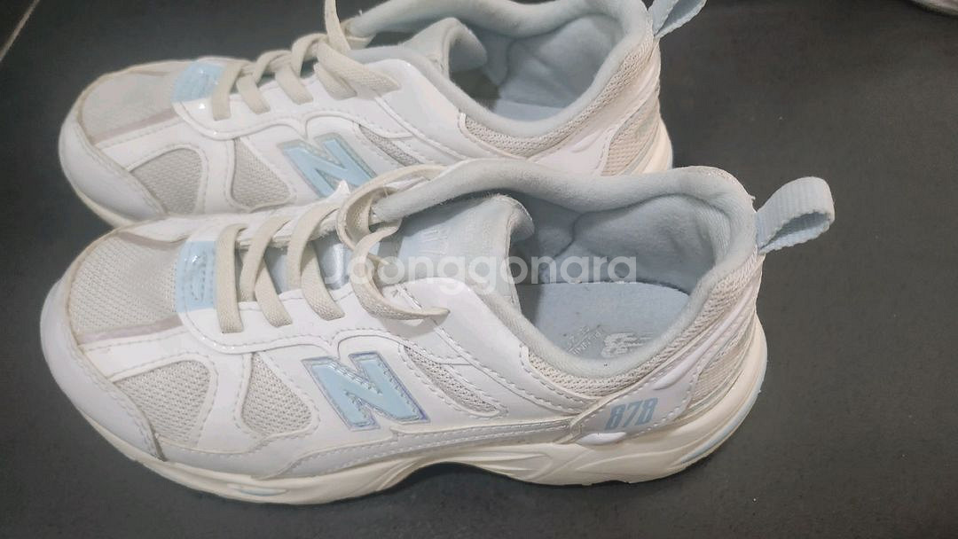 뉴발란스 키즈운동화 220--0
