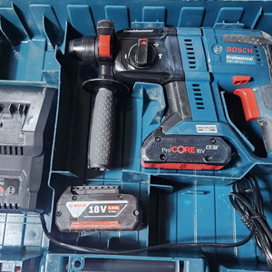 보쉬 18v 충전로터리해머드릴 GBH18V-21 팝니다