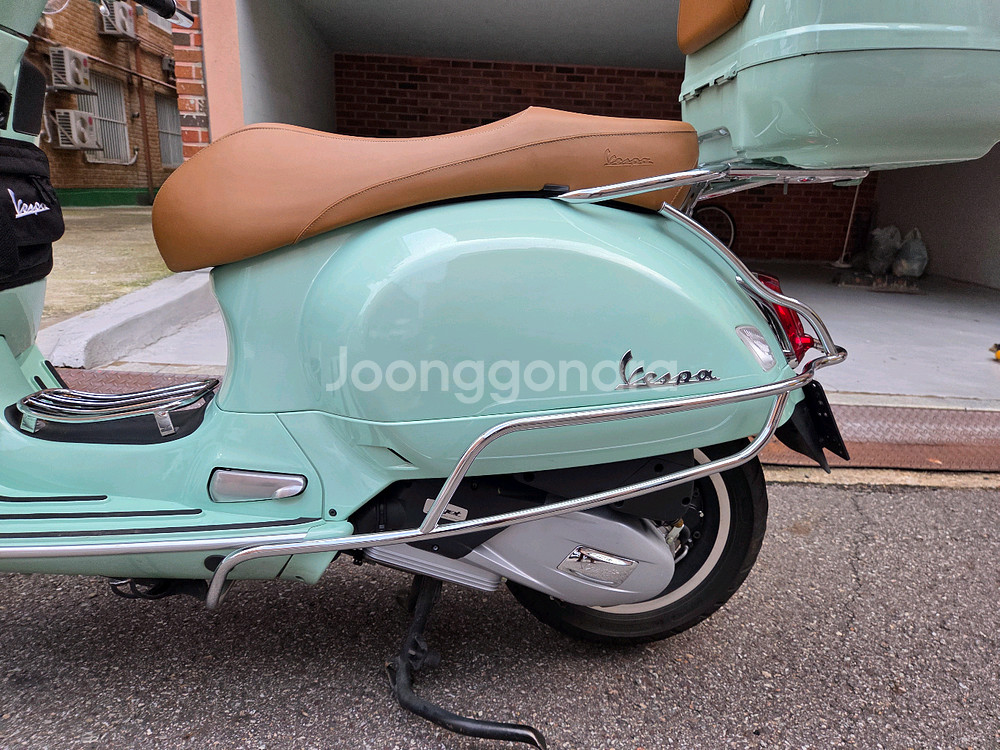 베스파 GTS125 22년식 릴렉스그린 수원--7