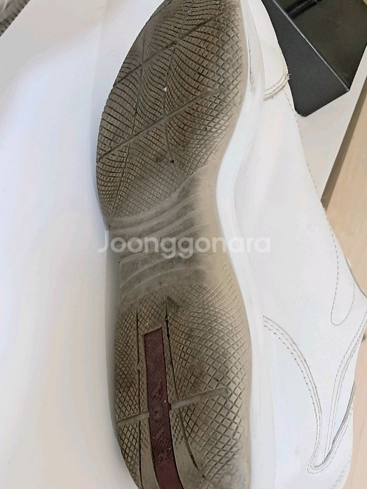 (36) PRADA 프라다 화이트 가죽 스니커즈--7