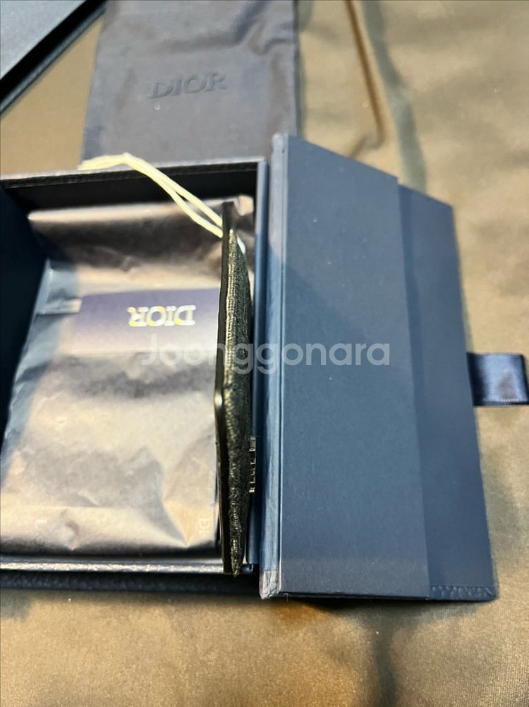 디올 새들 마그네틱 카드 홀더 그레인드 카프스킨 블랙--7