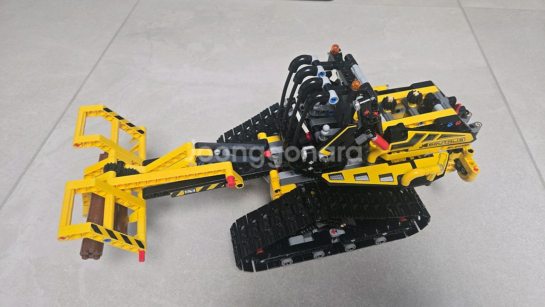 레고 테크닉 트랙 로더 (42094)--0