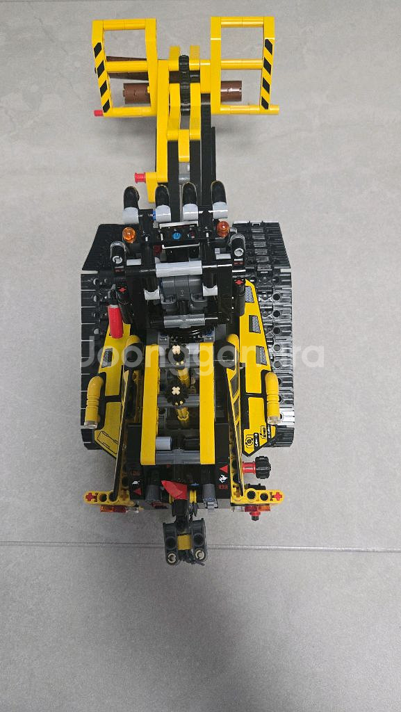 레고 테크닉 트랙 로더 (42094)--1