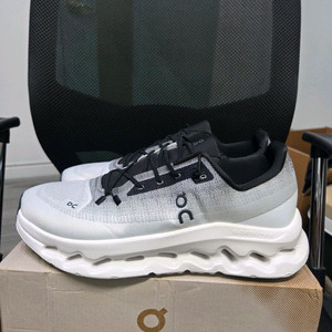 남성용 온러닝 클라우드 틸트 290사이즈