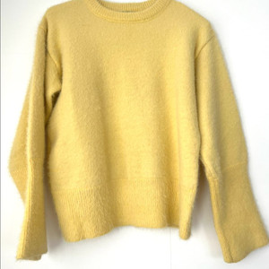 라운드넥 니트 노랑