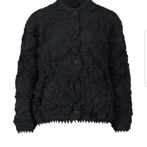 플리츠플리즈 이세이미야케 하트 쿠모시보리 코트