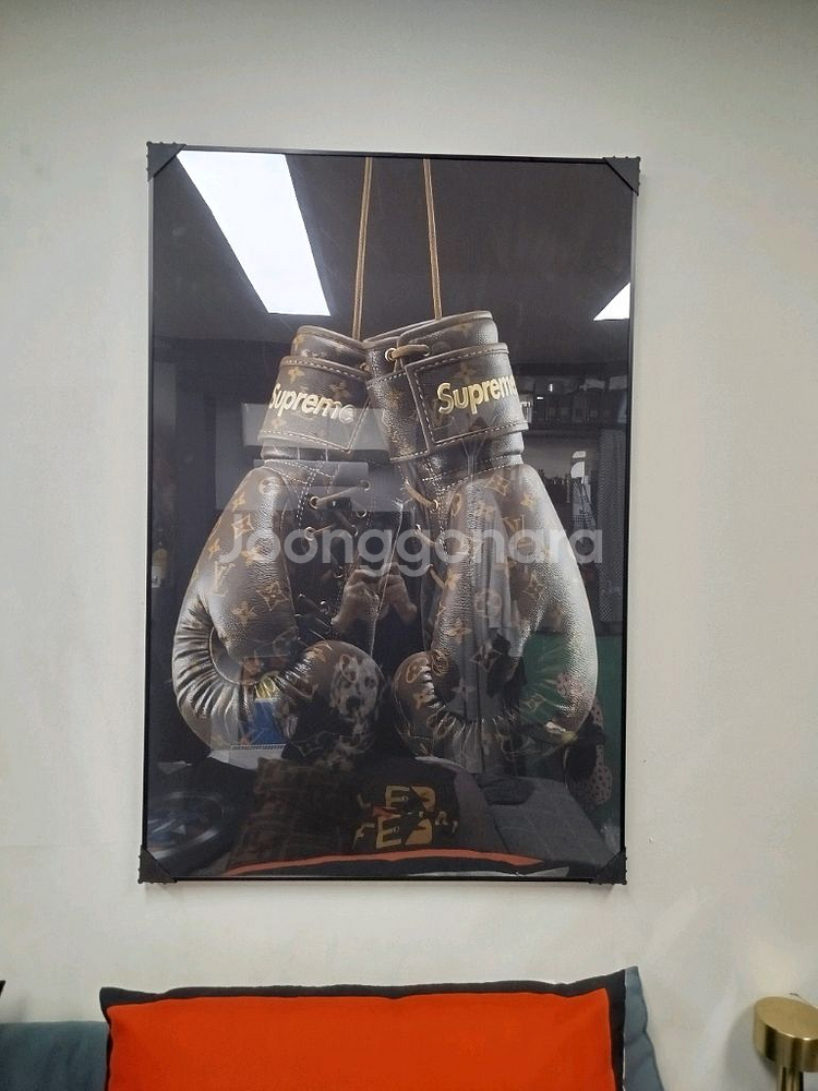 루이비통 슈프림 복싱글러브 대형 그림 액자 인테리어소품 명품그림 명품액자--1