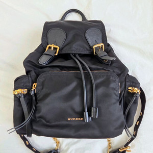 버버리 미디움 나일론 럭색 백팩 80475801