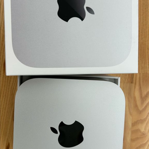 맥 미니 M4 기본형 판매합니다.