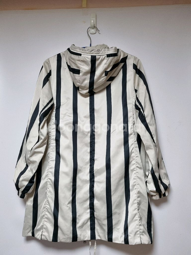 S Max Mara 리버시블 후드바람막이--3