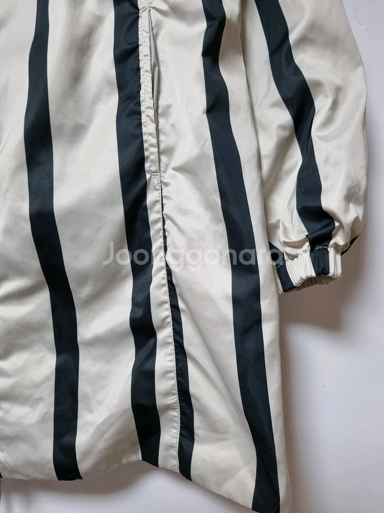 S Max Mara 리버시블 후드바람막이--7