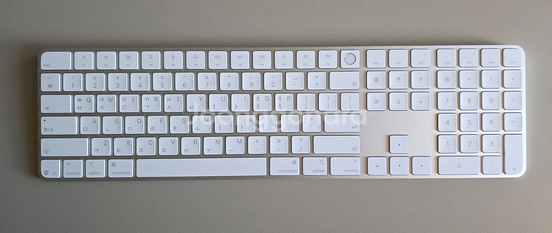 애플 매직키보드 터치id 풀사이즈 usb-c 넘버릭키보드 a3119--0