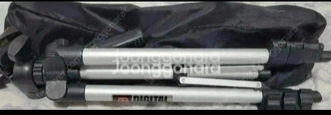 거의 새것/디지털카메라 삼각대+보관 가방--0