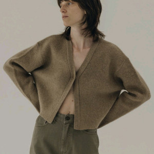 모이아 Moia 크롭 가디건 라쿤+폭스+울 소재 (베이지)