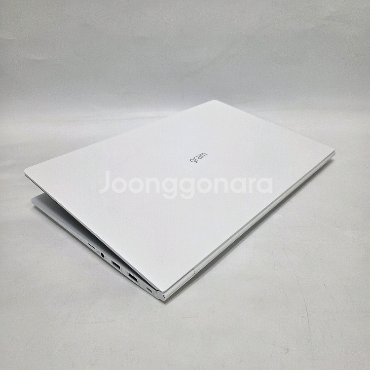 엘지노트북 i7 화이트 그램 1kg/16G/윈11--1