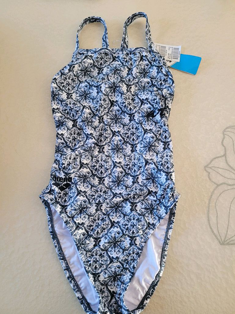 (새상품)아레나 클로버 여성수영복90--1