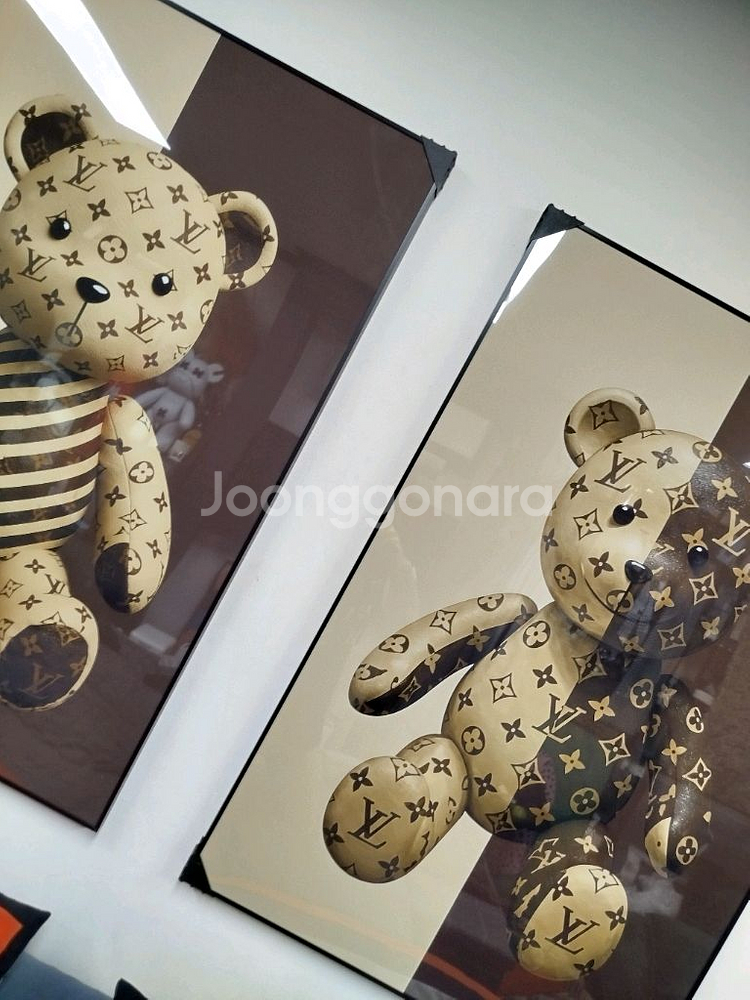 루이비통 베어브릭 피규어 카우스 대형 그림 액자 명품그림 명품액자 인테리어소품 인테리어액자 곰그림--6