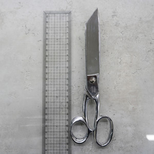 nogent 프랑스 오뜨꾸띄르 재단 가위