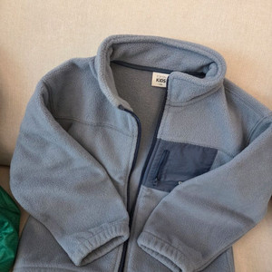 탑텐 키즈 플리스110 후리스 집업 자켓 거의새것