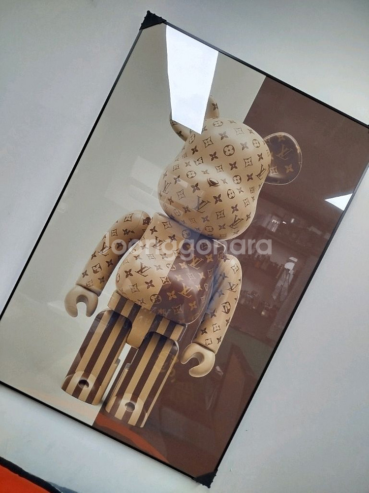 루이비통 베어브릭 피규어 카우스 대형 그림 액자 명품그림 명품액자 인테리어소품 인테리어액자 곰그림--1