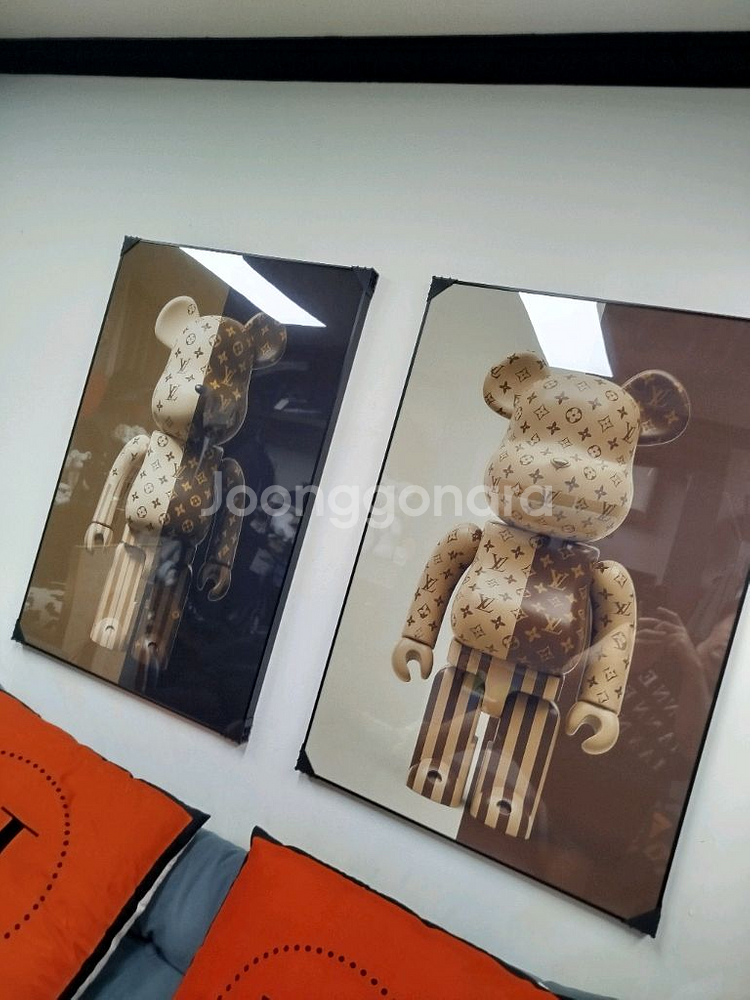 루이비통 베어브릭 피규어 카우스 대형 그림 액자 명품그림 명품액자 인테리어소품 인테리어액자 곰그림--5