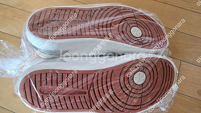 조던 시리즈 ES 코코넛 밀크 러스트 운동화--1