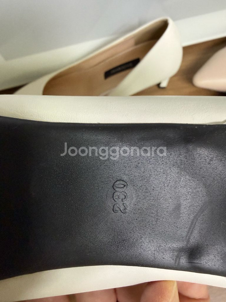 여성 포인티드 토 하이힐 구두--3