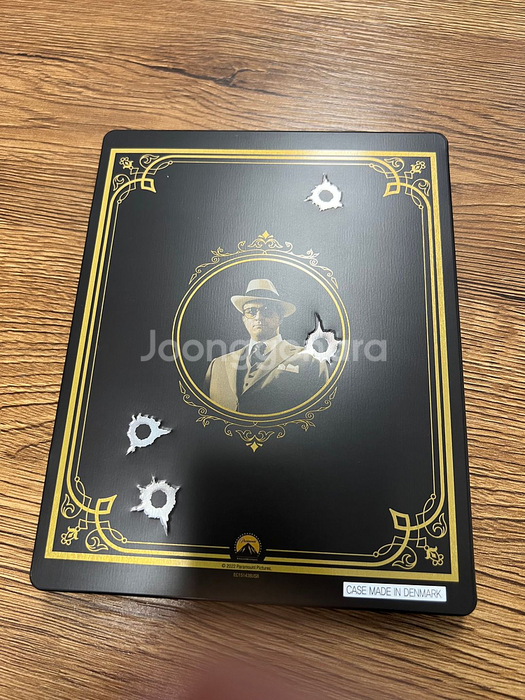 언터쳐블 4k 블루레이 판매합니다.--1