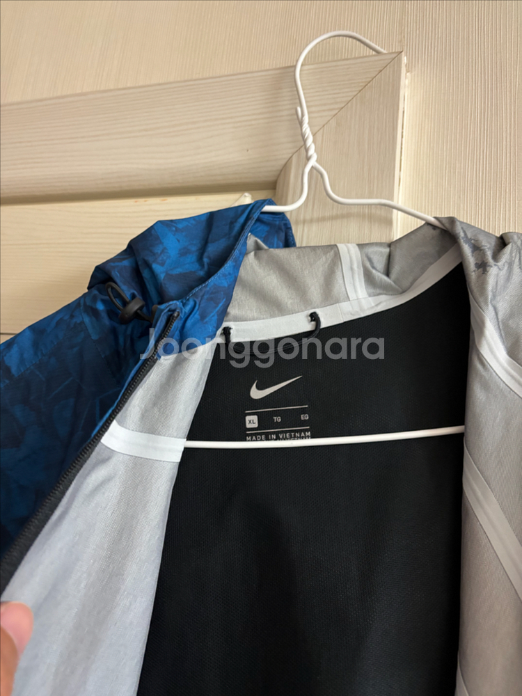 나이키 랩 바람막이 자켓 여성사이즈xl--4