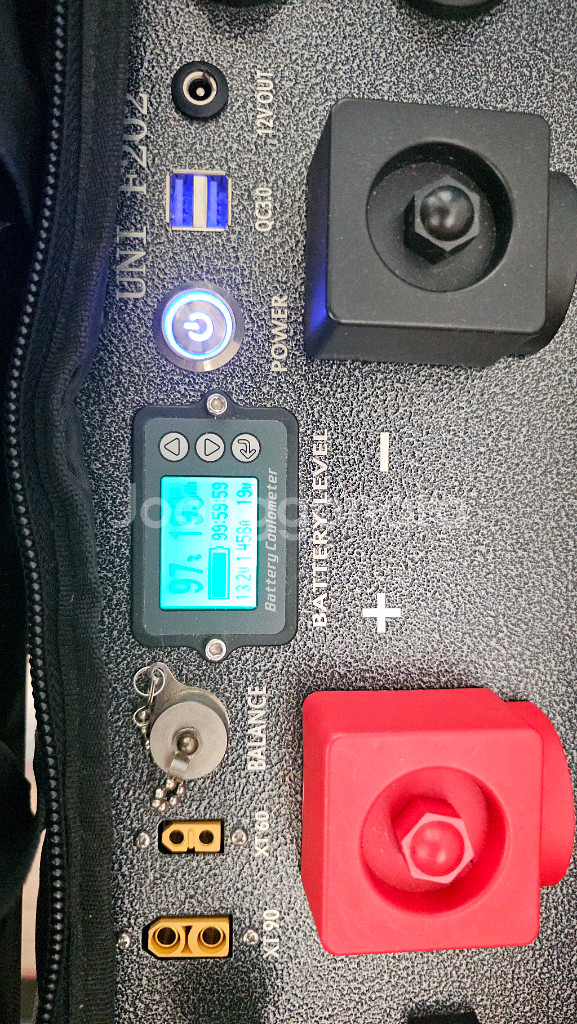 200a 인산철 파워뱅크(유니테크)--2