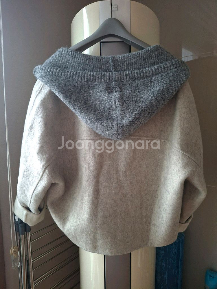 [새옷] 니트후드가 달린 귀여운 숏 울코트--3