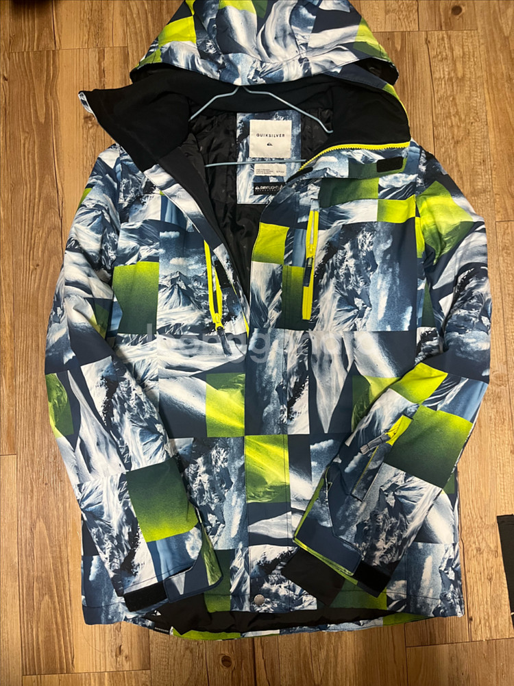 퀵실버 스키 보드 L 100 스키복 보드복 상하 바지 자켓 세트 오클리 데상트 피닉스 골드윈 카브 M--1