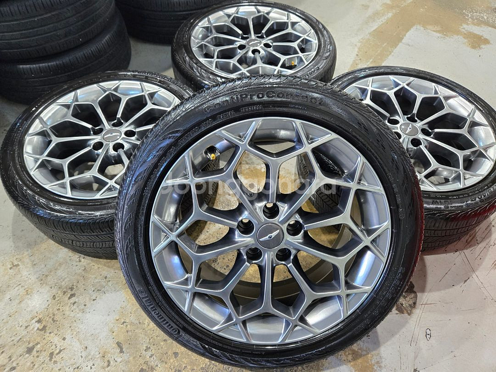 제네시스g80 녹용 19인치 휠타이어 판매합니다--7