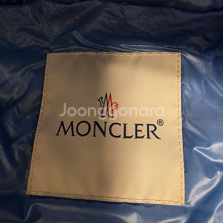 몽클레어 패딩 조끼 6사이즈--2