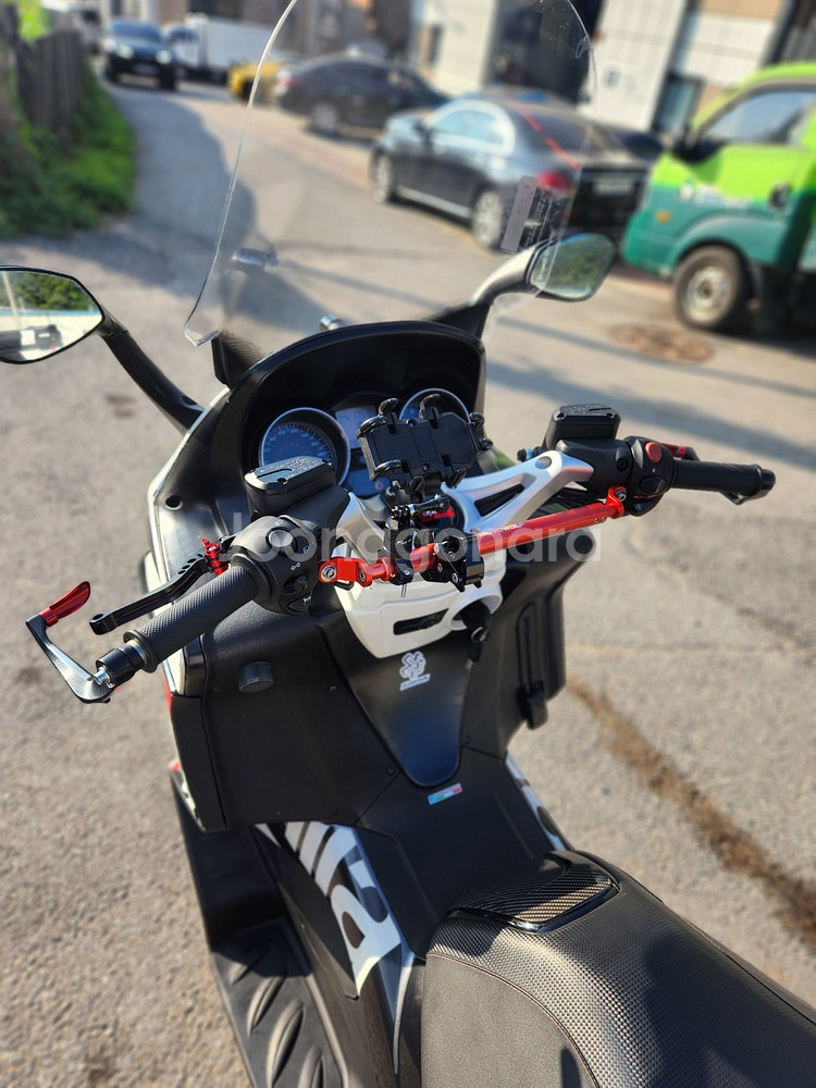 아프릴리아 srv850 16년 2만 아크라 구변완료--8