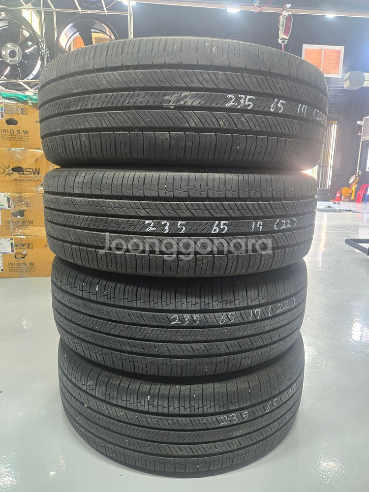 중고타이어 235 65 17 판매합니다. 넥센 한국--0
