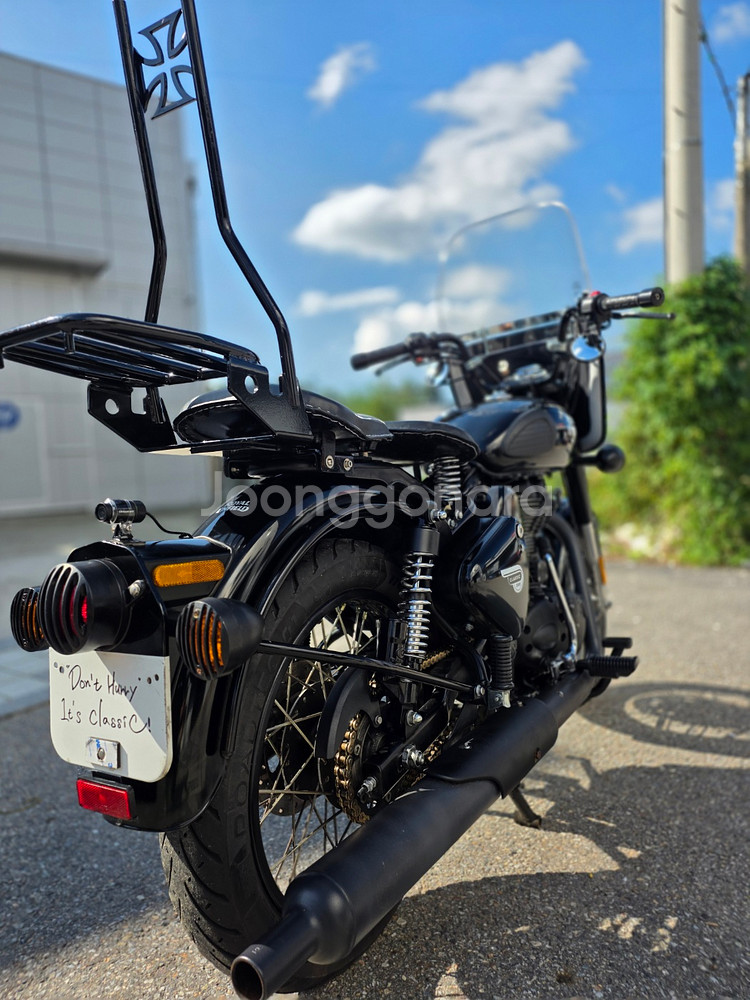 로얄엔필드 클래식500 19년 2만 깔끔한 블랙차량--3