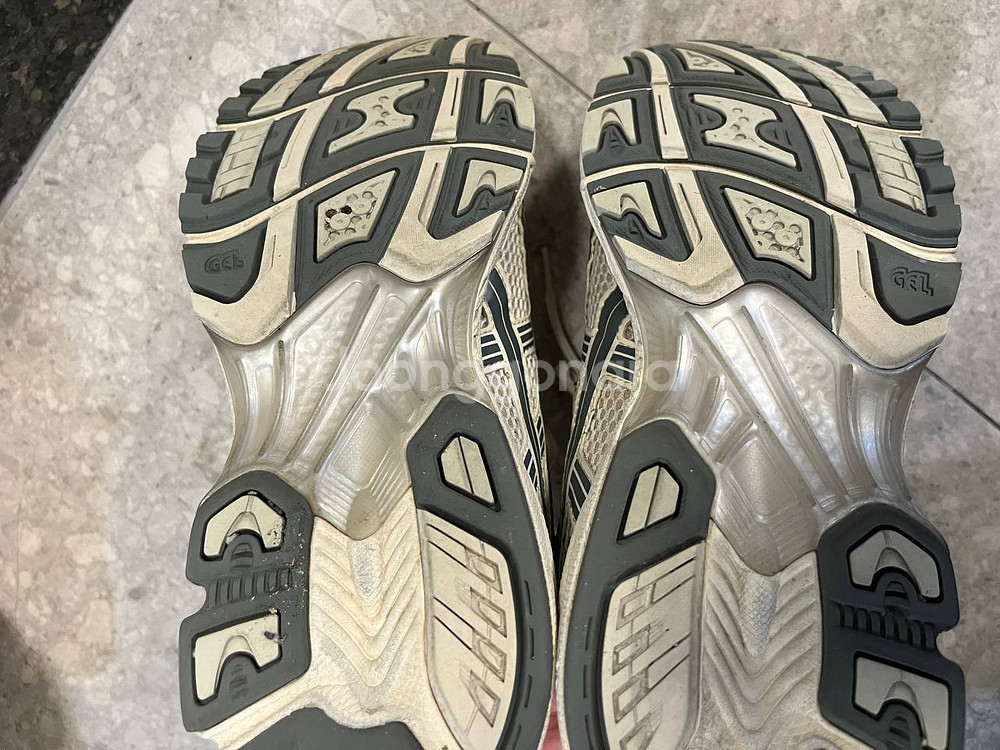 아식스 젤카야노 14버치 275mm--4