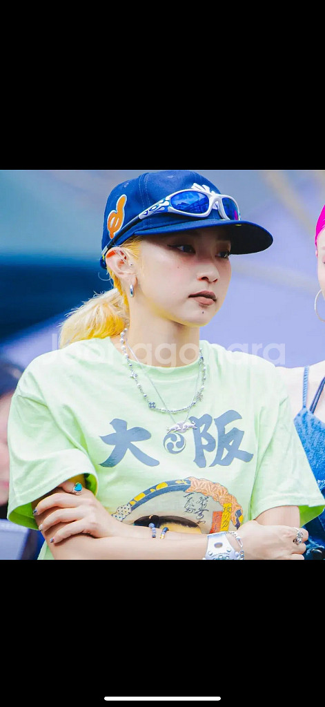 쿄카 오클리 선글라스(1999 오클리 선글라스 한정판 뉴스트레이트자켓)--1