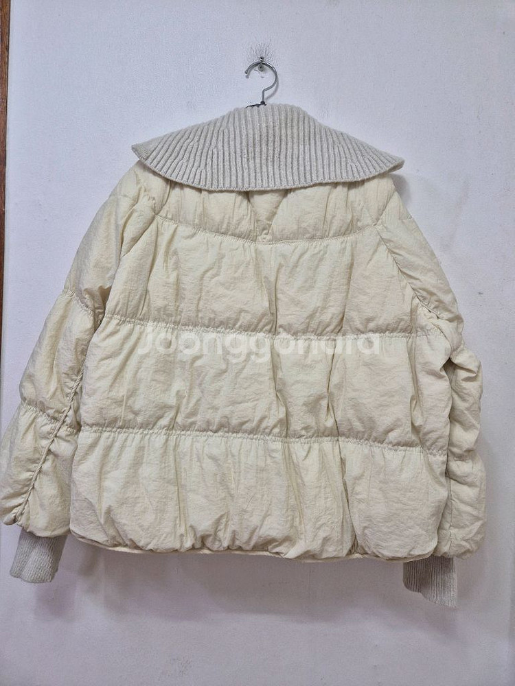 보브 경량구스 소매 니트배색 루즈 패딩점퍼(55~66)--1