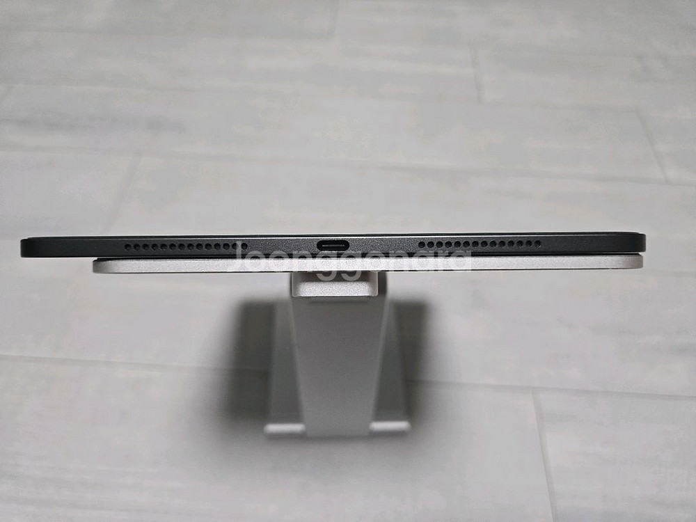 아이패드 프로 M4 11인치 256gb Wi-Fi 스페이스 블랙 + 마그네틱 무선 충전 거치대--5