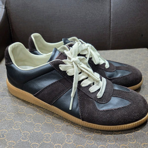 메종 마르지엘라 스웨이드 스니커즈 42사이즈