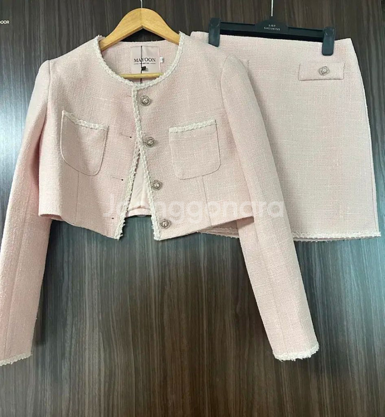 (새상품)메이윤 트위드 자켓 스커트 투피스 셋업--1