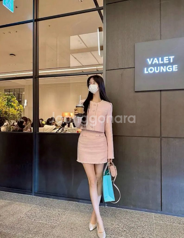 (새상품)메이윤 트위드 자켓 스커트 투피스 셋업--6