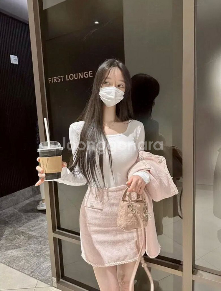 (새상품)메이윤 트위드 자켓 스커트 투피스 셋업--7