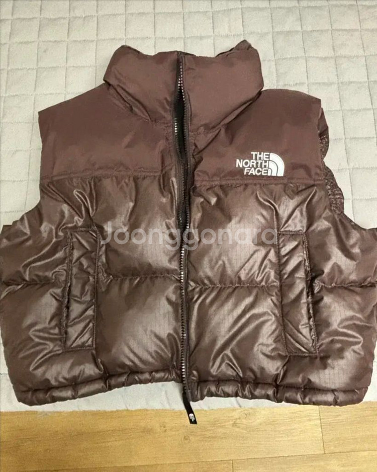 노스페이스 화이트 라벨 눕시 다운 베스트 브라운--2